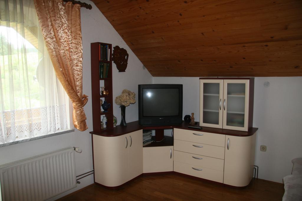 Guest House Kveder Škofja Loka Quarto foto